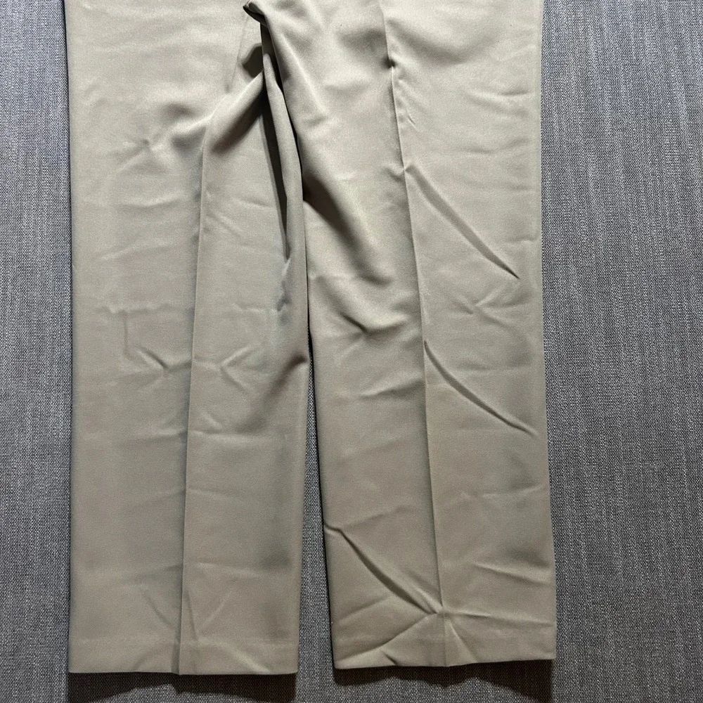 VTG Levi's Action Slacks Men 44x30 (Fits 44x29) Tan Khaki Dacron Polyester 1995